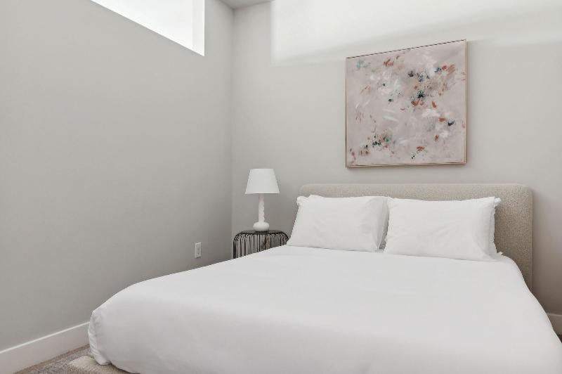 Kasa At Cortland Noda Charlotte image
