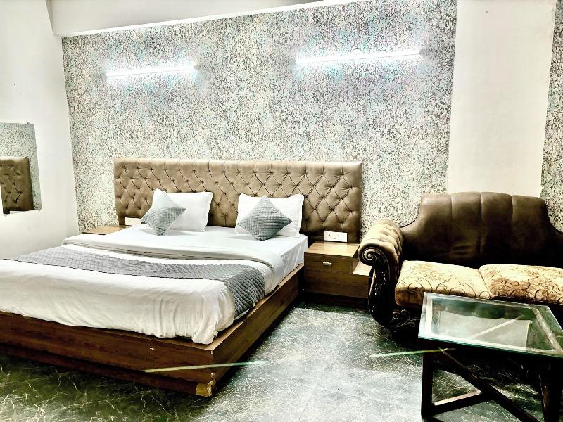 Hotel Pushpanjali image