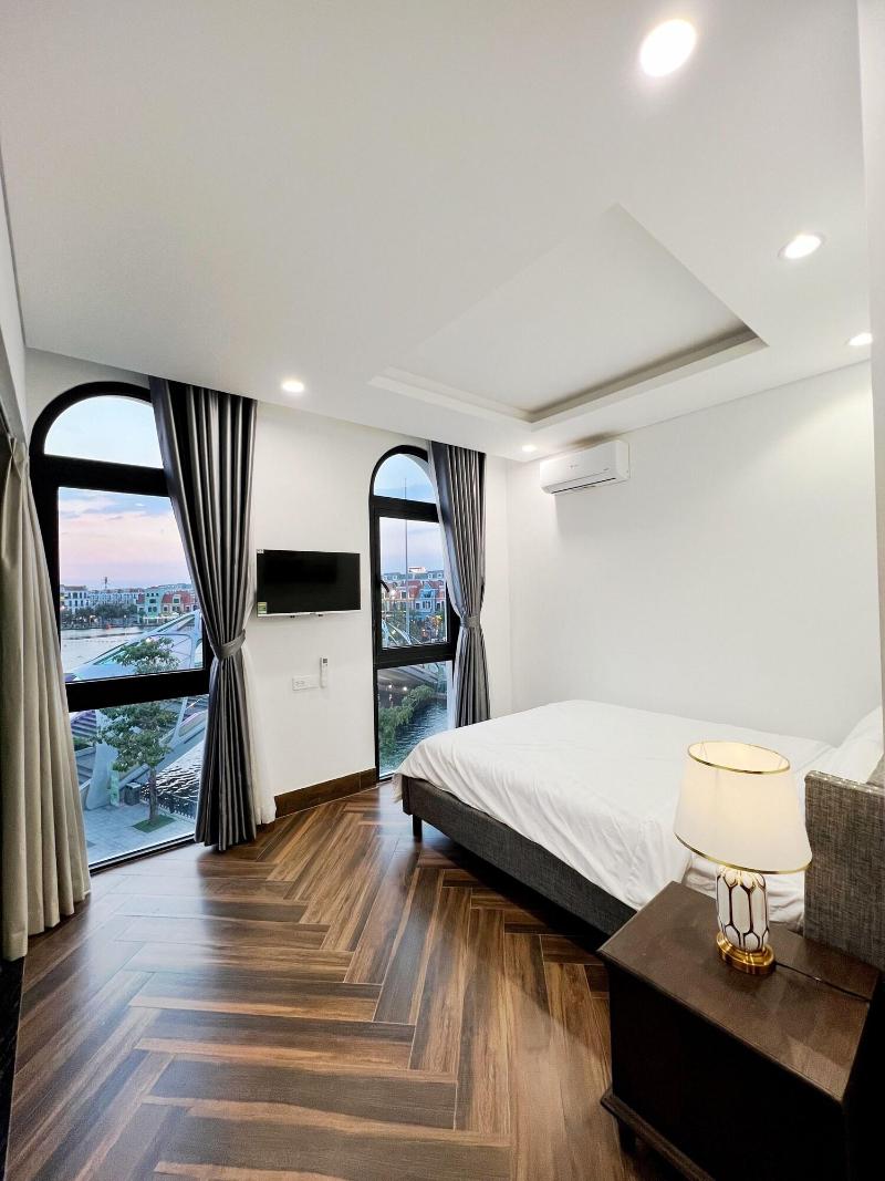 Legacy Grand World Phu Quoc Hotel image