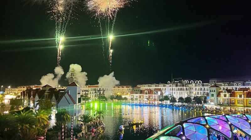Legacy Grand World Phu Quoc Hotel image