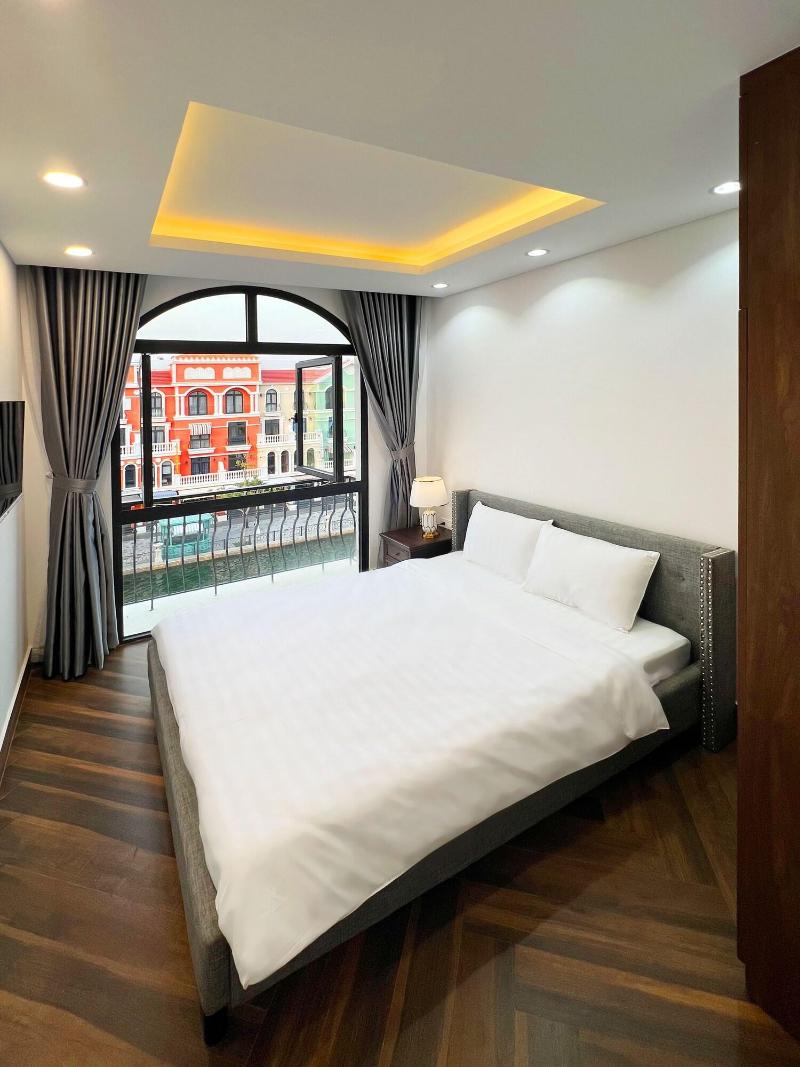 Legacy Grand World Phu Quoc Hotel image