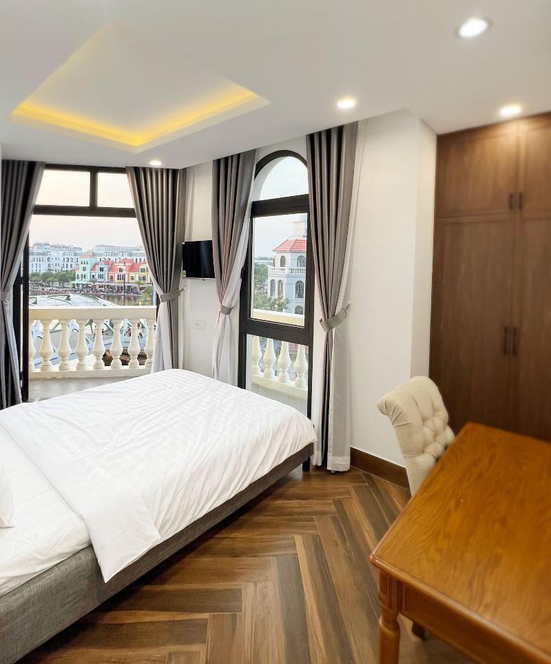 Legacy Grand World Phu Quoc Hotel image