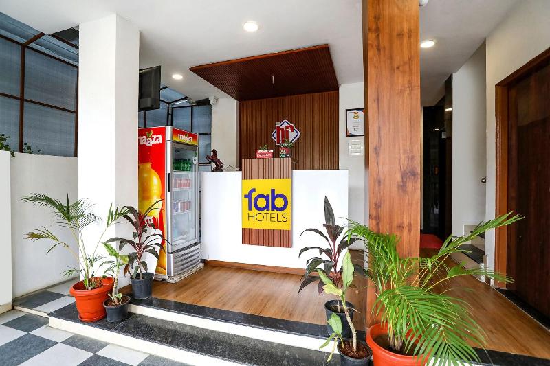 Fabhotel Runway Inn image