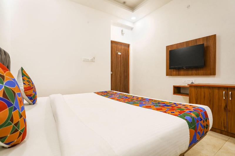 Fabhotel Runway Inn image