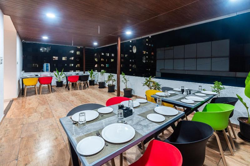 Treebo Cocostay Hadapsar image