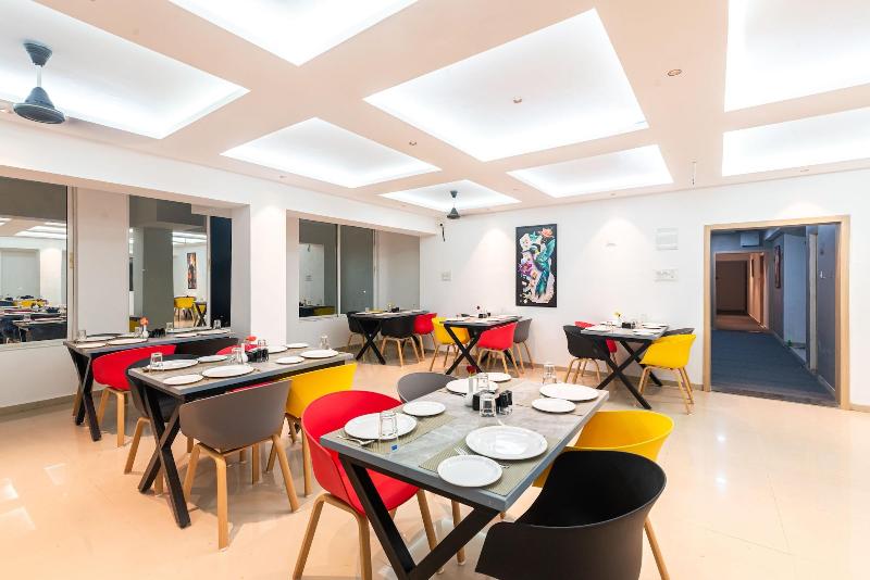 Treebo Cocostay Hadapsar image