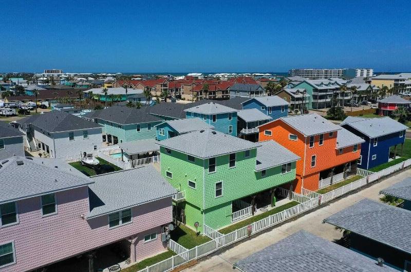 Reel Life Dreams By Avantstay Pool Near Beach — photo 3