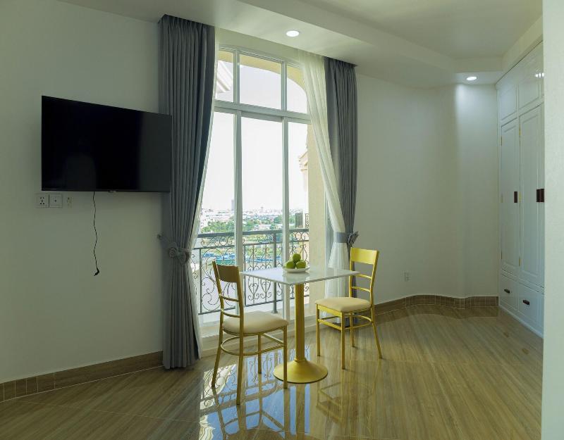 Try Residence The Elysa E Koh Pich image