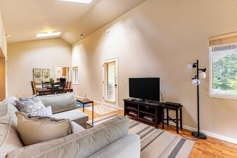 Sonoma Sunshine By Avantstay Countryside Views image