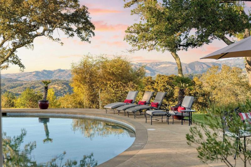 Sonoma Sunshine By Avantstay Countryside Views image