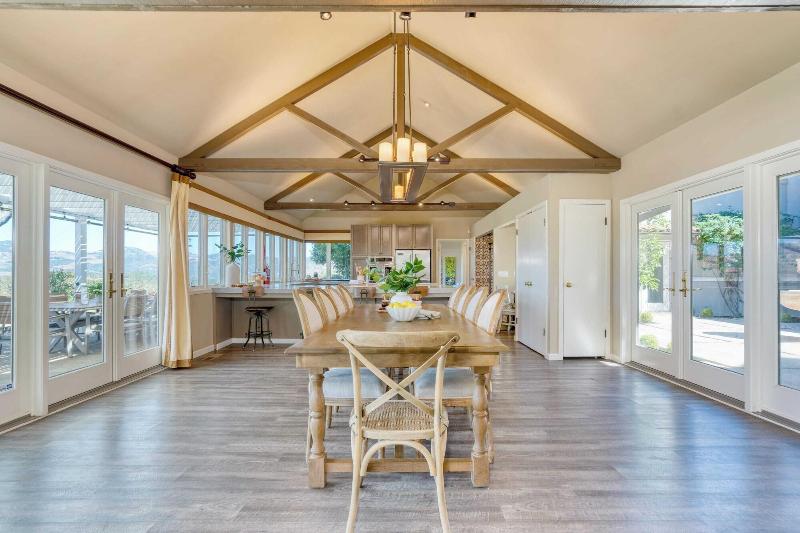 Sonoma Sunshine By Avantstay Countryside Views image