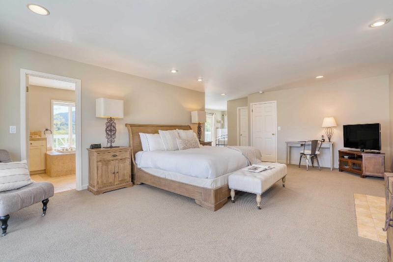 Sonoma Sunshine By Avantstay Countryside Views image