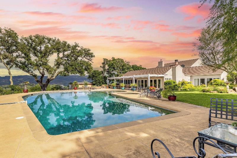 Sonoma Sunshine By Avantstay Countryside Views image