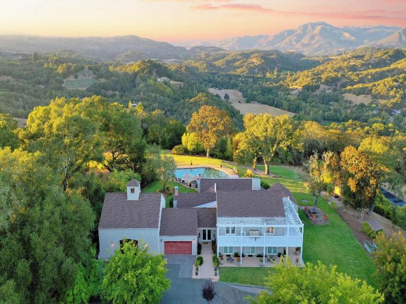 Sonoma Sunshine By Avantstay Countryside Views image