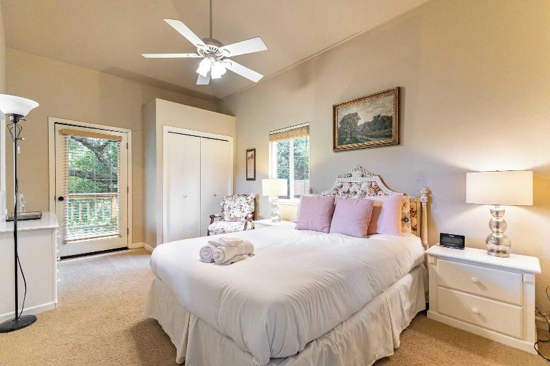 Sonoma Sunshine By Avantstay Countryside Views image