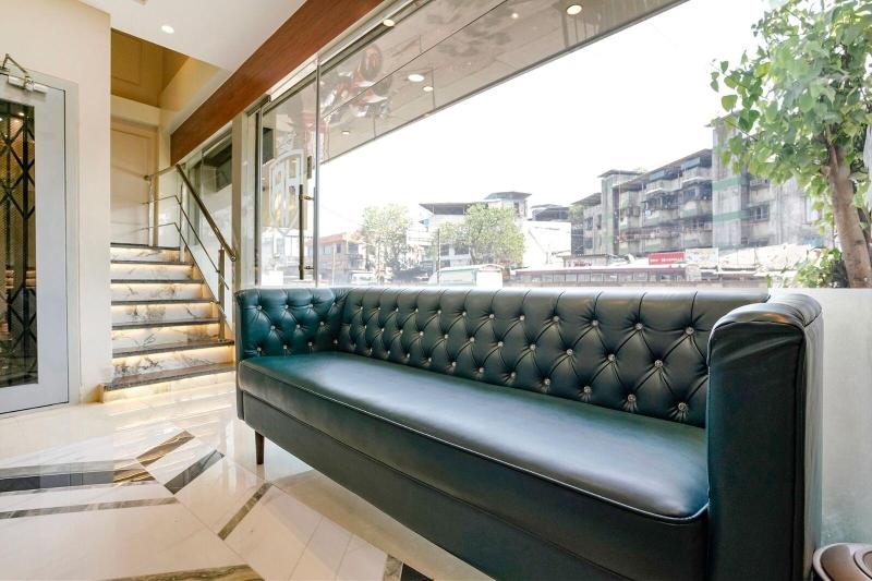 Hotel Affari image