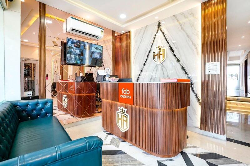 Hotel Affari image