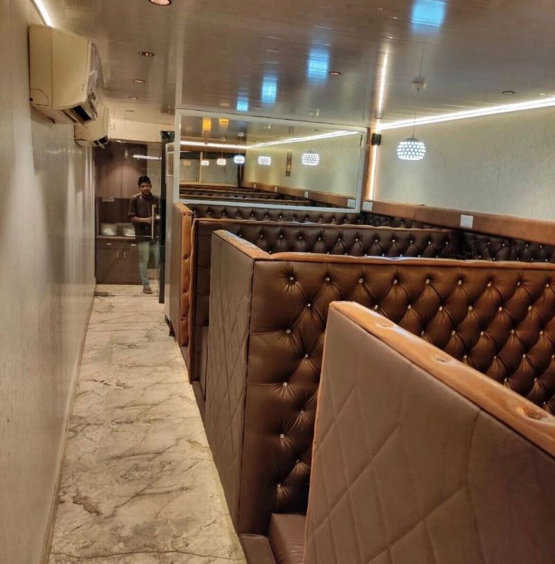 Hotel Affari image