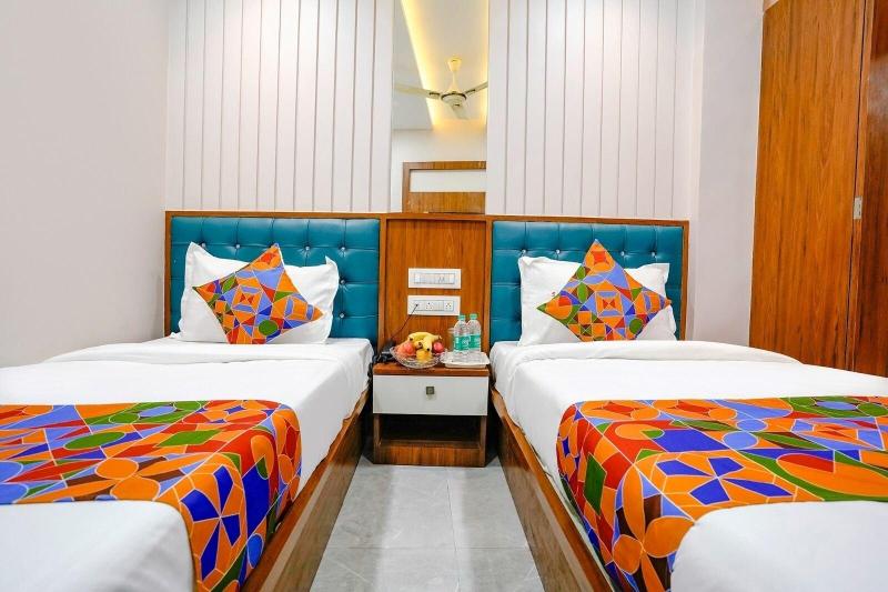 Hotel Affari image