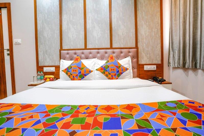 Hotel Affari image
