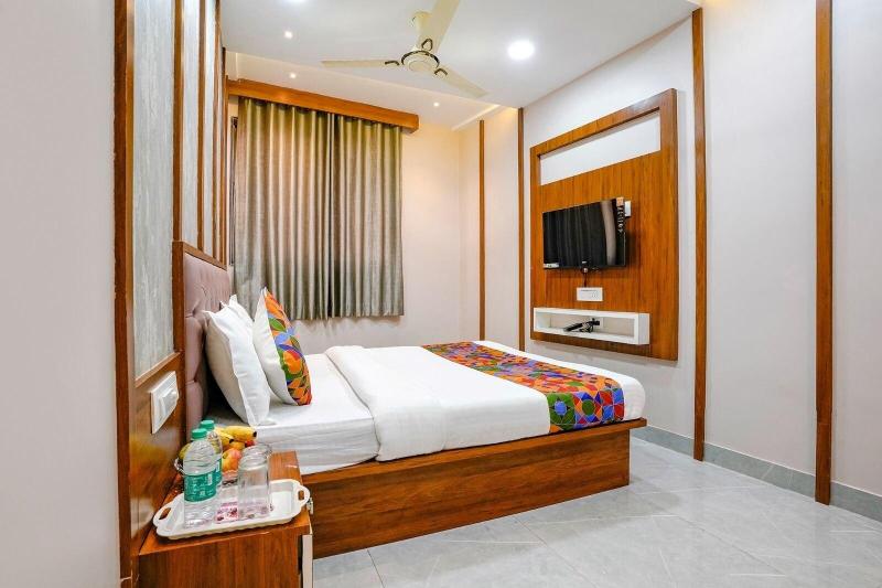 Hotel Affari image