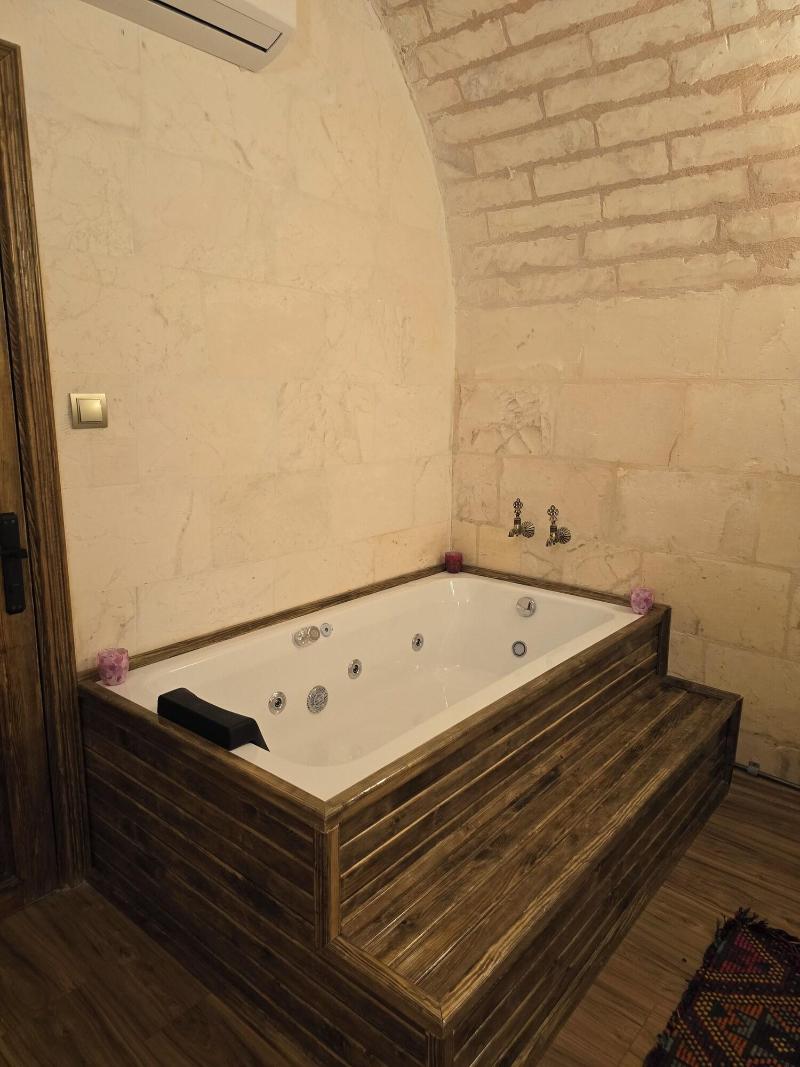 Abgar Otel image