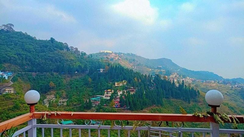Hotel The Pine Villa Mussoorie image