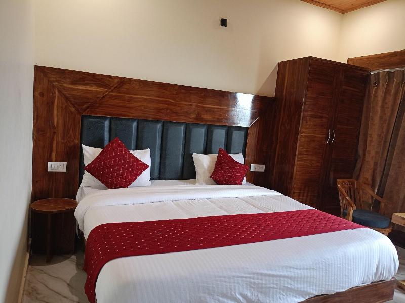 Hotel The Pine Villa Mussoorie image