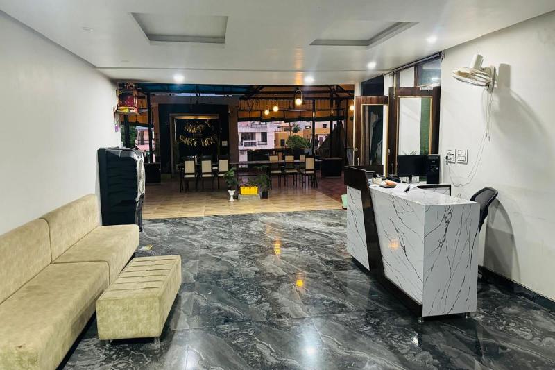 Hotel Eagle Inn image