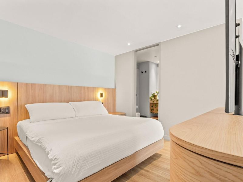 Nodo Hotel image