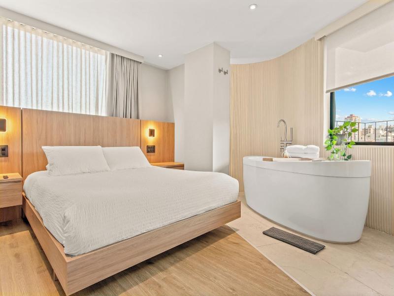 Nodo Hotel image