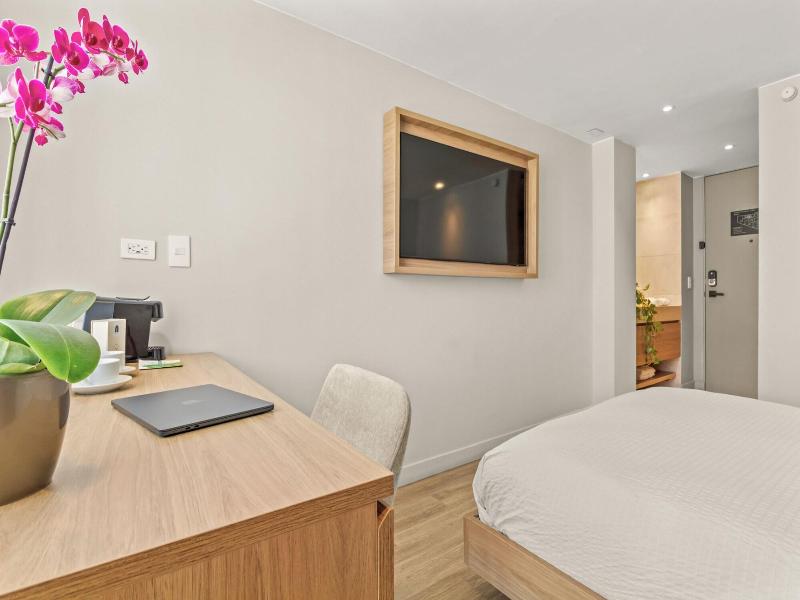 Nodo Hotel image