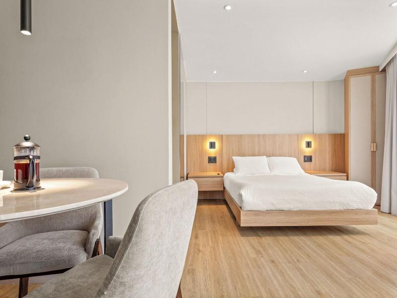 Nodo Hotel image