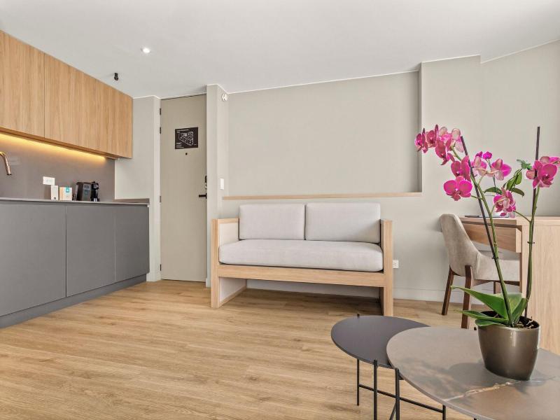 Nodo Hotel image