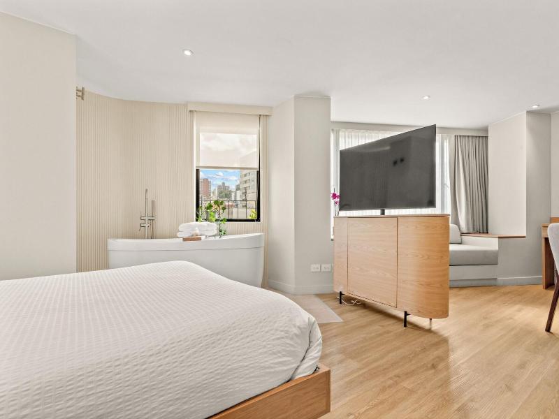 Nodo Hotel image