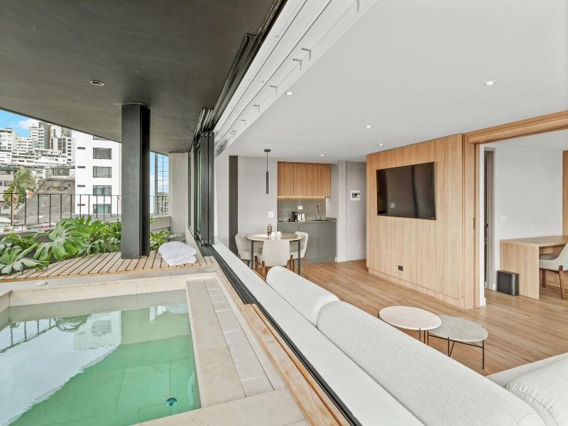 Nodo Hotel image