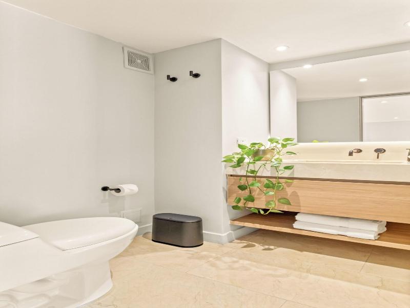Nodo Hotel image