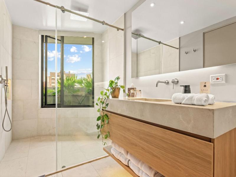 Nodo Hotel image