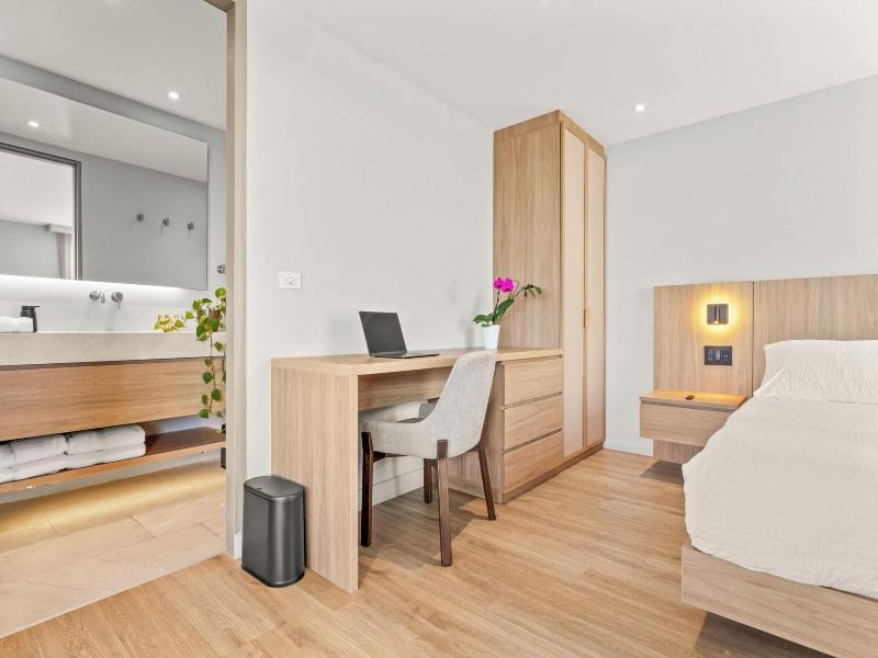 Nodo Hotel image