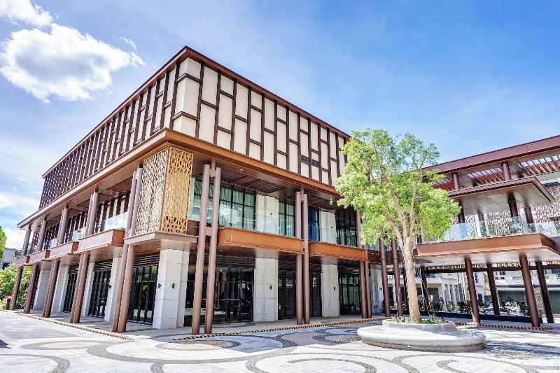 Boutech Wuri Village Hotel