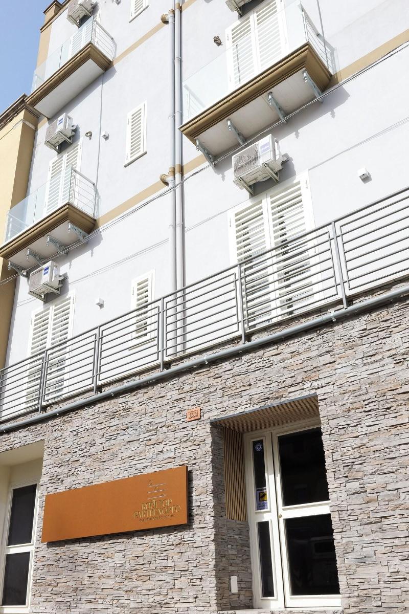 Rooftop Parthenopeo Contemporary Rooms image