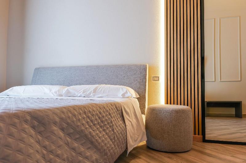Rooftop Parthenopeo Contemporary Rooms image