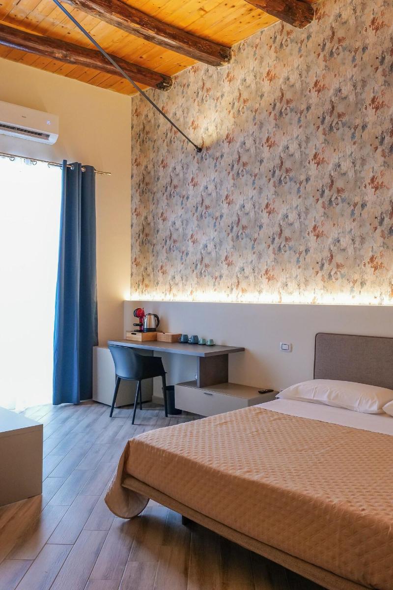 Rooftop Parthenopeo Contemporary Rooms image