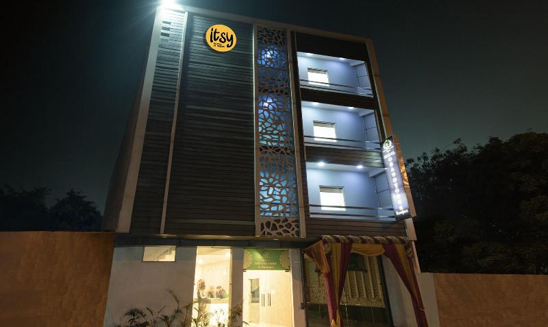 Itsy Hotels Avani Stays Vyttila Kochi image