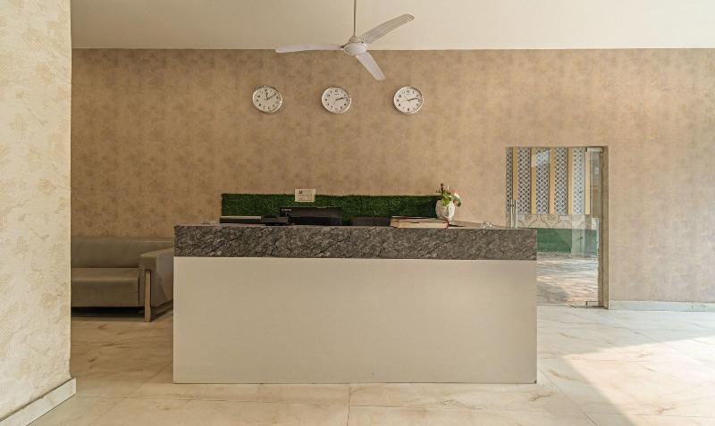 Itsy Hotels Avani Stays Vyttila Kochi image