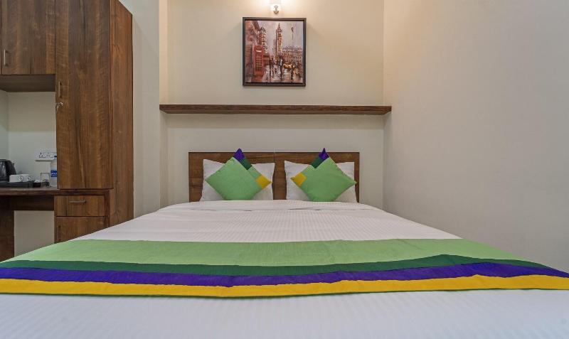 Itsy Hotels Avani Stays Vyttila Kochi image
