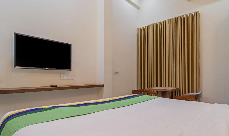 Itsy Hotels Avani Stays Vyttila Kochi image