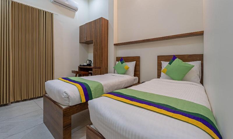 Itsy Hotels Avani Stays Vyttila Kochi image