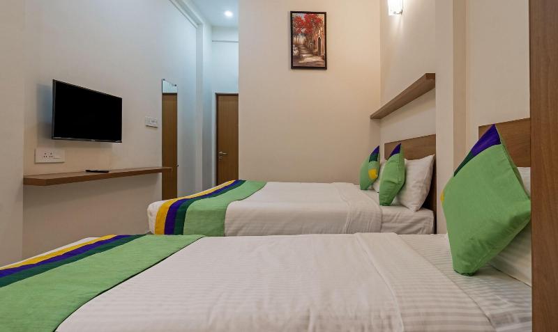Itsy Hotels Avani Stays Vyttila Kochi image
