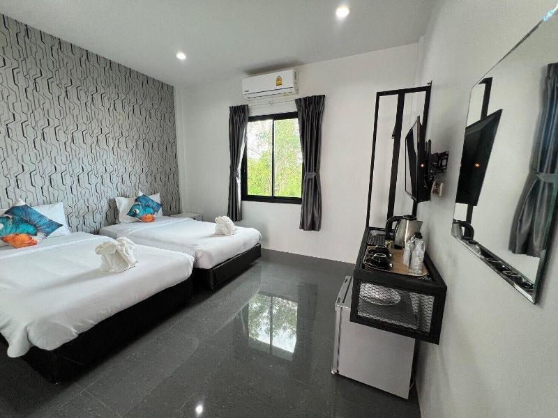 Chanakarn Pool Access Rawai image